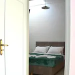 Thin Alos House *