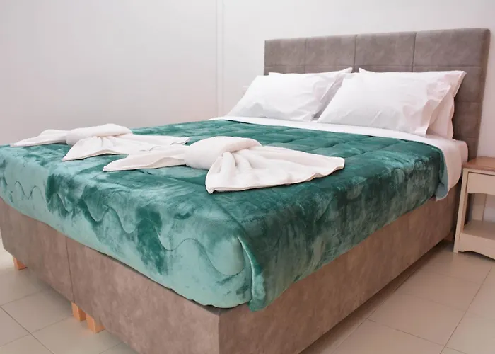 Thin Alos House La Canea